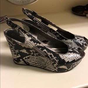 Kenneth Cole Wedges